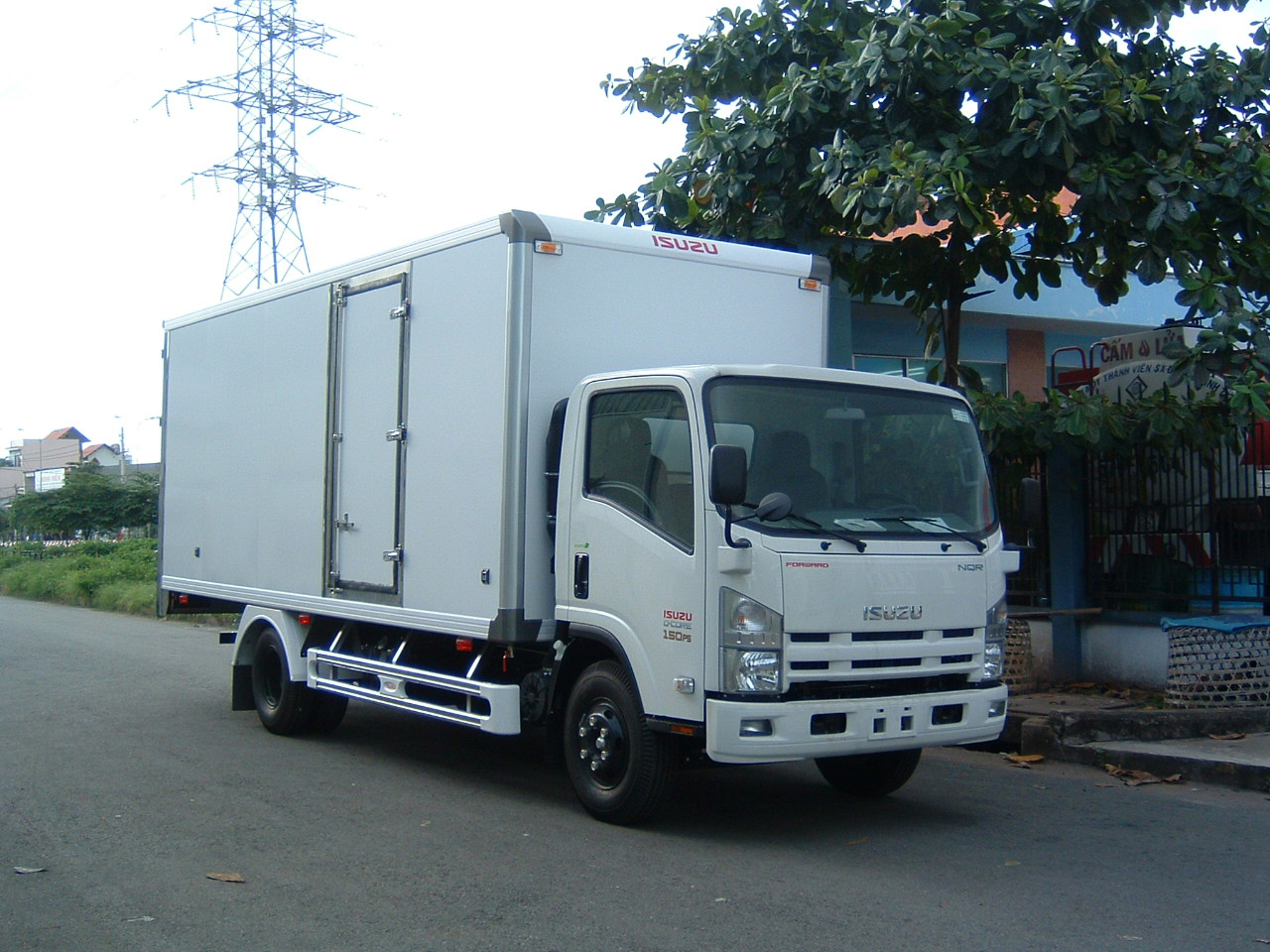 Vận chuyển bằng xe 5T