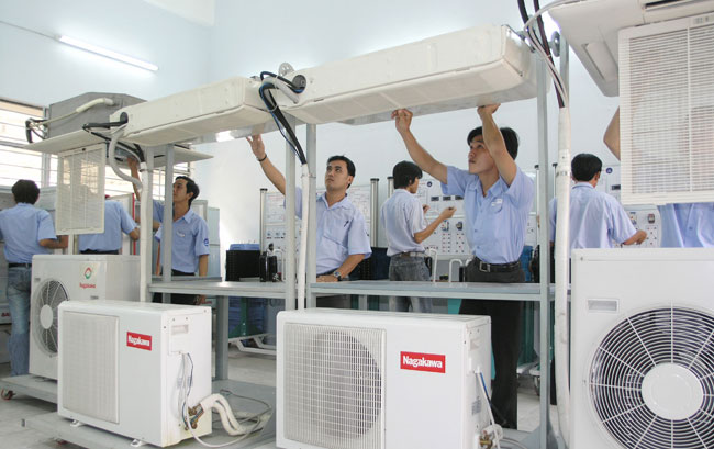 Sửa chữa hệ thống điều hòa không khí
