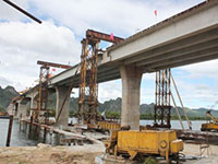 Xây dựng hạ tầng giao thông