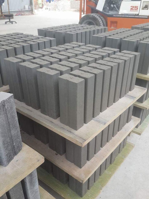 Gạch block không nung đặc 4x8x18