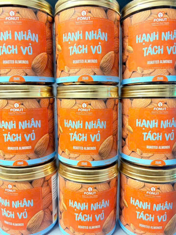 Hạnh nhân tách vỏ