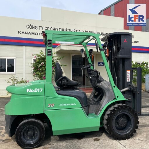 Cho thuê xe nâng hàng Mitsubishi 3 tấn FD30NT