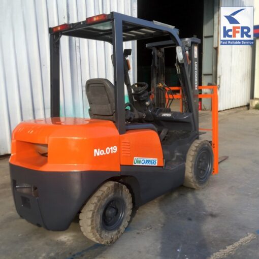 Cho thuê xe nâng hàng Unicarriers 3 tấn FD30T4