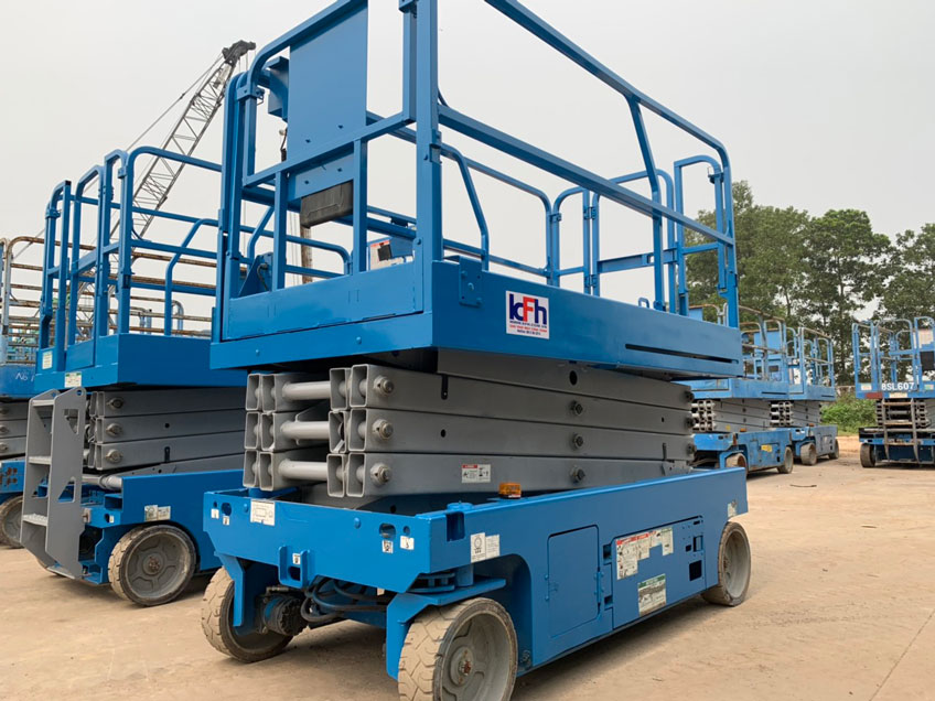 Xe nâng cắt kéo GENIE-GS-2646