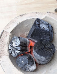 Than trắng cây vải nhãn