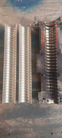 Khuôn ống xoắn nhựa