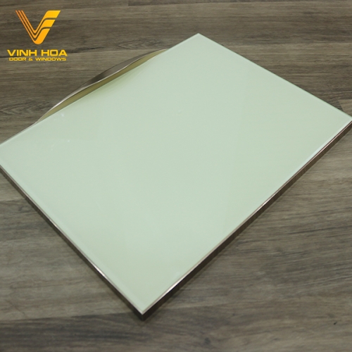 Cánh kính tủ bếp tràn viền
