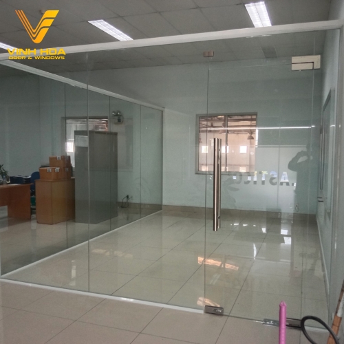 Cửa kính cường lực