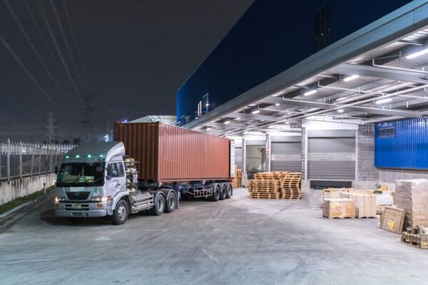 Dịch vụ vận chuyển hàng Container