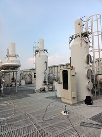 Tháp xử lý khí thải