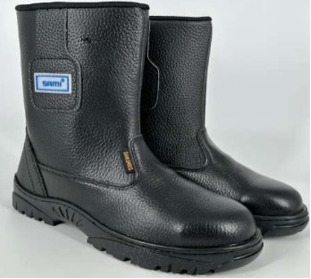 Ủng da Sami màu đen SM A15