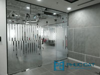 Cửa kính cường lực 2 cánh khung nhôm