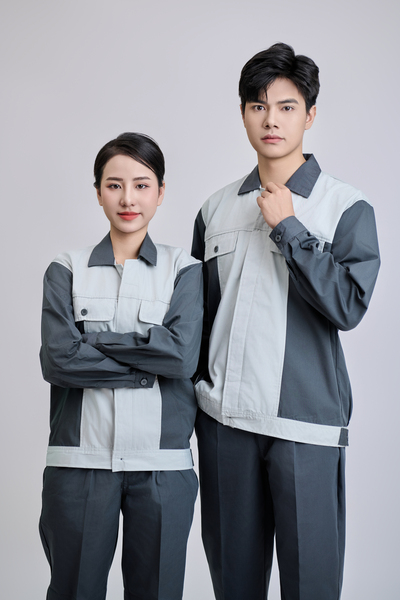 Bộ đồ bảo hộ lao động tay dài màu xám đậm