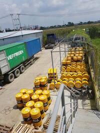 Dầu nhớt động cơ xe tải xe đầu kéo tàu biển