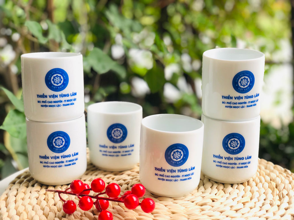 Cốc sứ in logo