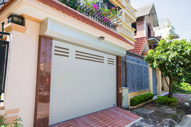 Cửa cuốn nan nhôm khe thoáng Austdoor