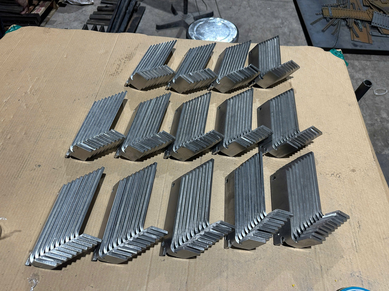 Gia công chấn uốn gấp theo yêu cầu