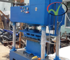 Máy và khuôn đột lỗ coppha nhôm