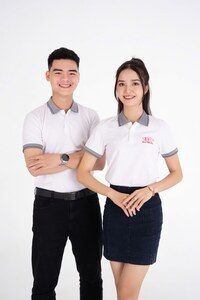 Áo thun đồng phục có cổ 