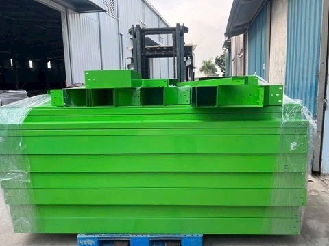 Máng cáp sơn tĩnh điện màu xanh