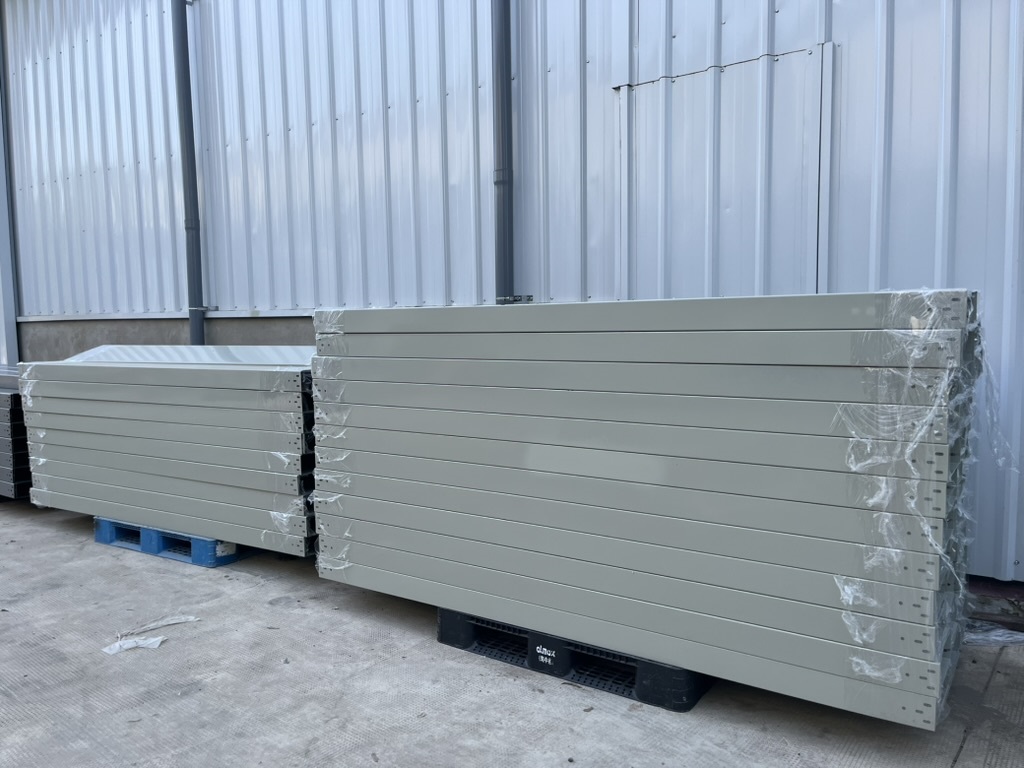 Máng cáp sơn tĩnh điện màu ghi