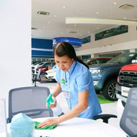 Dịch vụ vệ sinh showroom