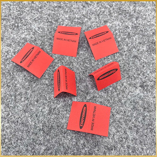 Nhãn in phủ nền