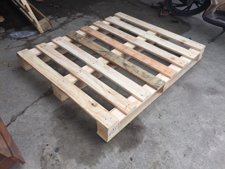 Pallet gỗ