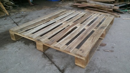 Pallet gỗ