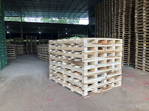 Pallet gỗ