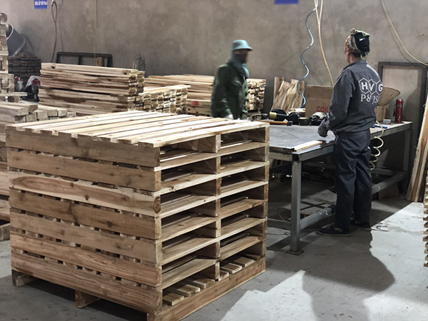 Pallet gỗ