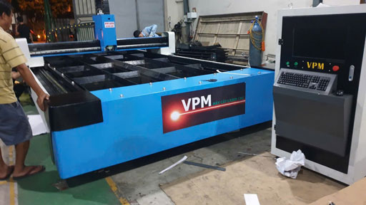Máy cắt laser