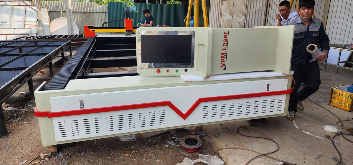 Máy cắt laser