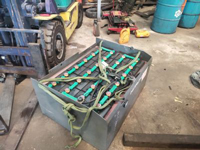 Sửa chữa và phụ hồi bình ắc quy xe nâng