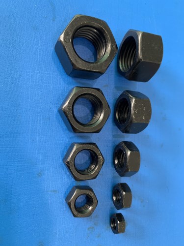 Tán thép nhuộm đen cấp bền 6.8