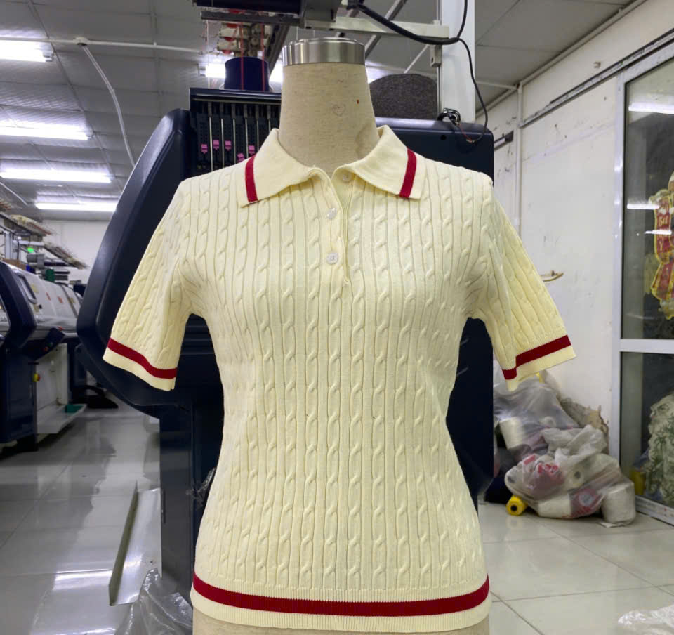 Áo Polo nữ vặn thừng