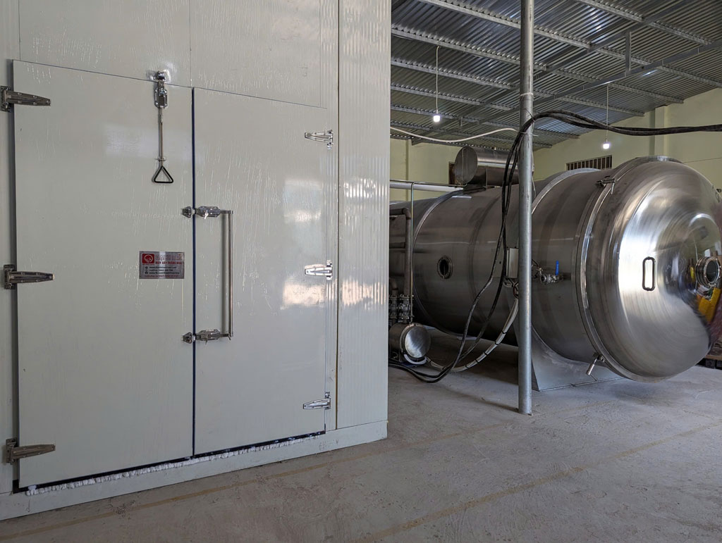 Máy sấy thăng hoa bức xạ 500kg/mẻ