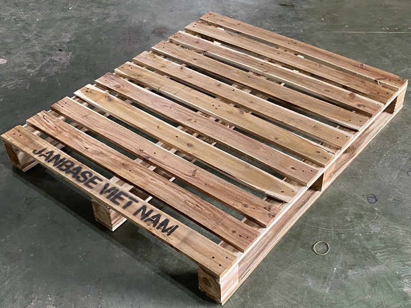 Pallet gỗ công nghiệp