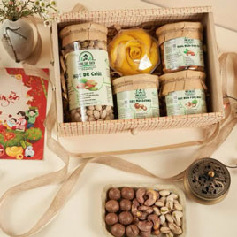 Hộp quà tết truyền thống