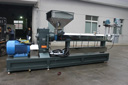 Máy tạo hạt nhựa 3 cấp