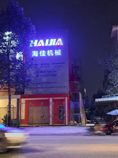 Đèn Led chữ nổi