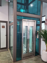 Thang máy kính quan sát