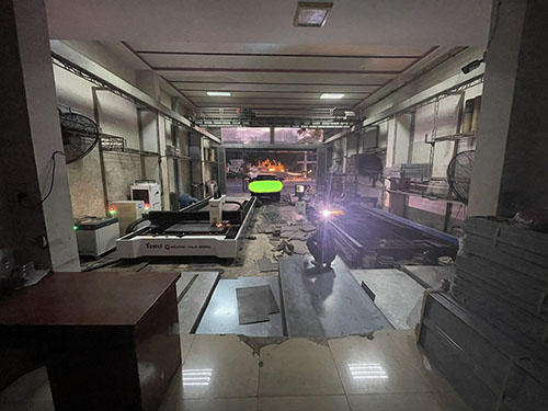 Máy Laser quang và máy cắt Plasma