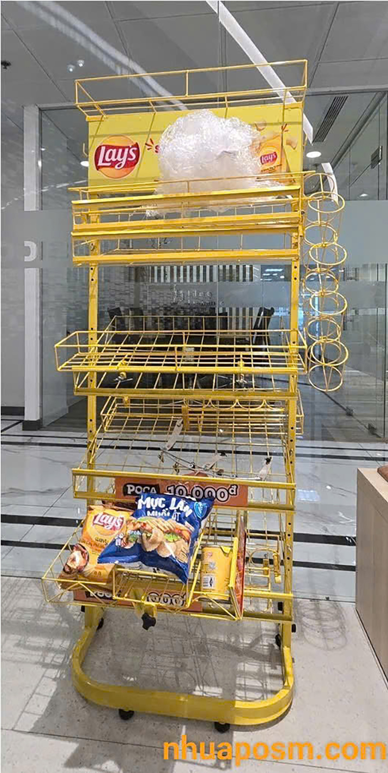 Kệ trưng bày