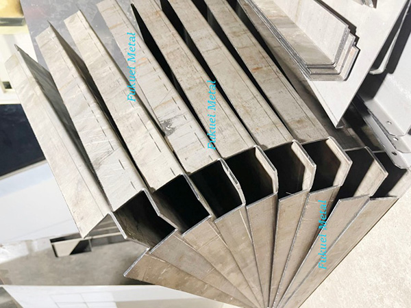 Gia công chấn gấp CNC