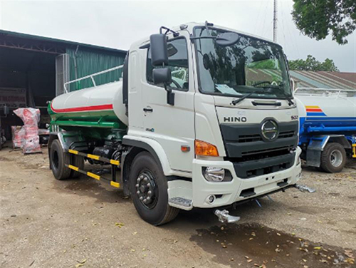 Xe phun nước rửa đường Hino 9m3