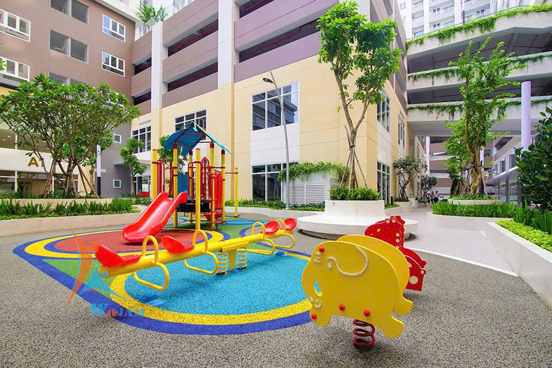 Thiết bị sân chơi