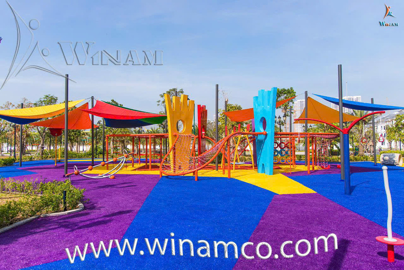 Thiết bị sân chơi