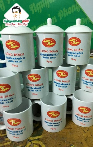 In ly sứ ly thủy tinh