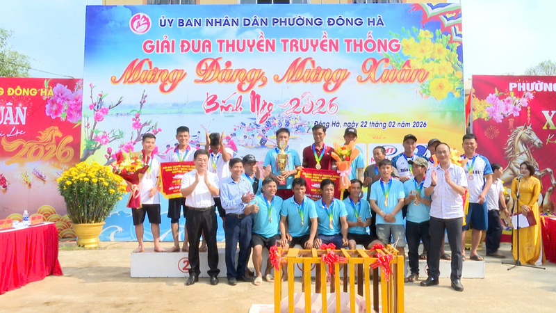 Tổ chức sự kiện